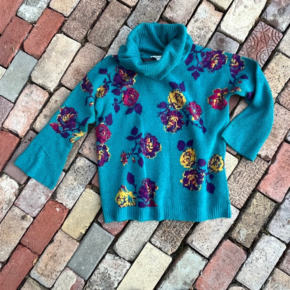Pioneer Woman sweater size large